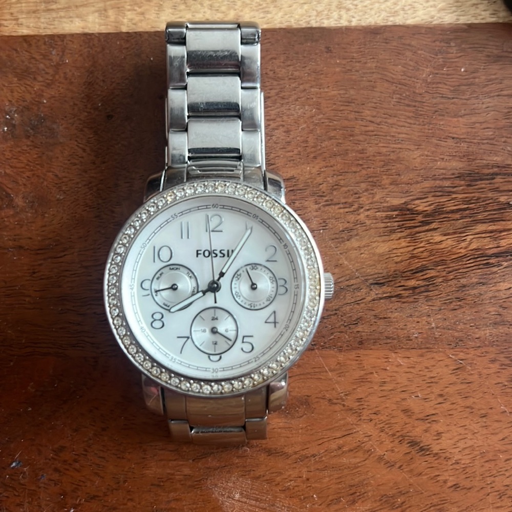 Silver / diamond Fossil watch
